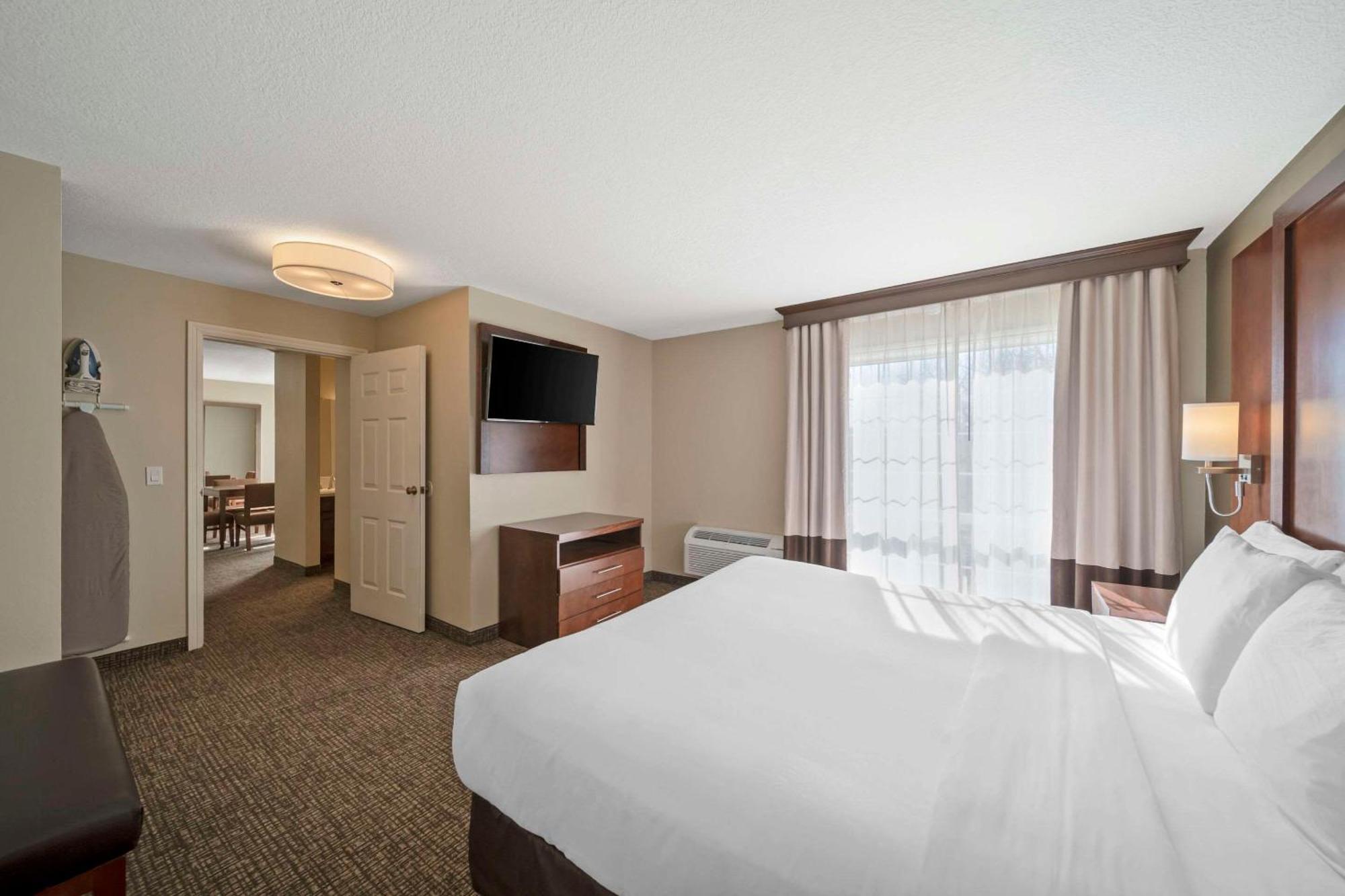 Comfort Suites Red Bluff Near I-5 Esterno foto
