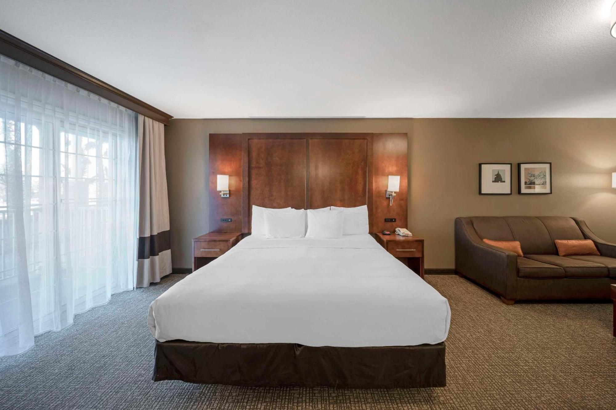 Comfort Suites Red Bluff Near I-5 Esterno foto