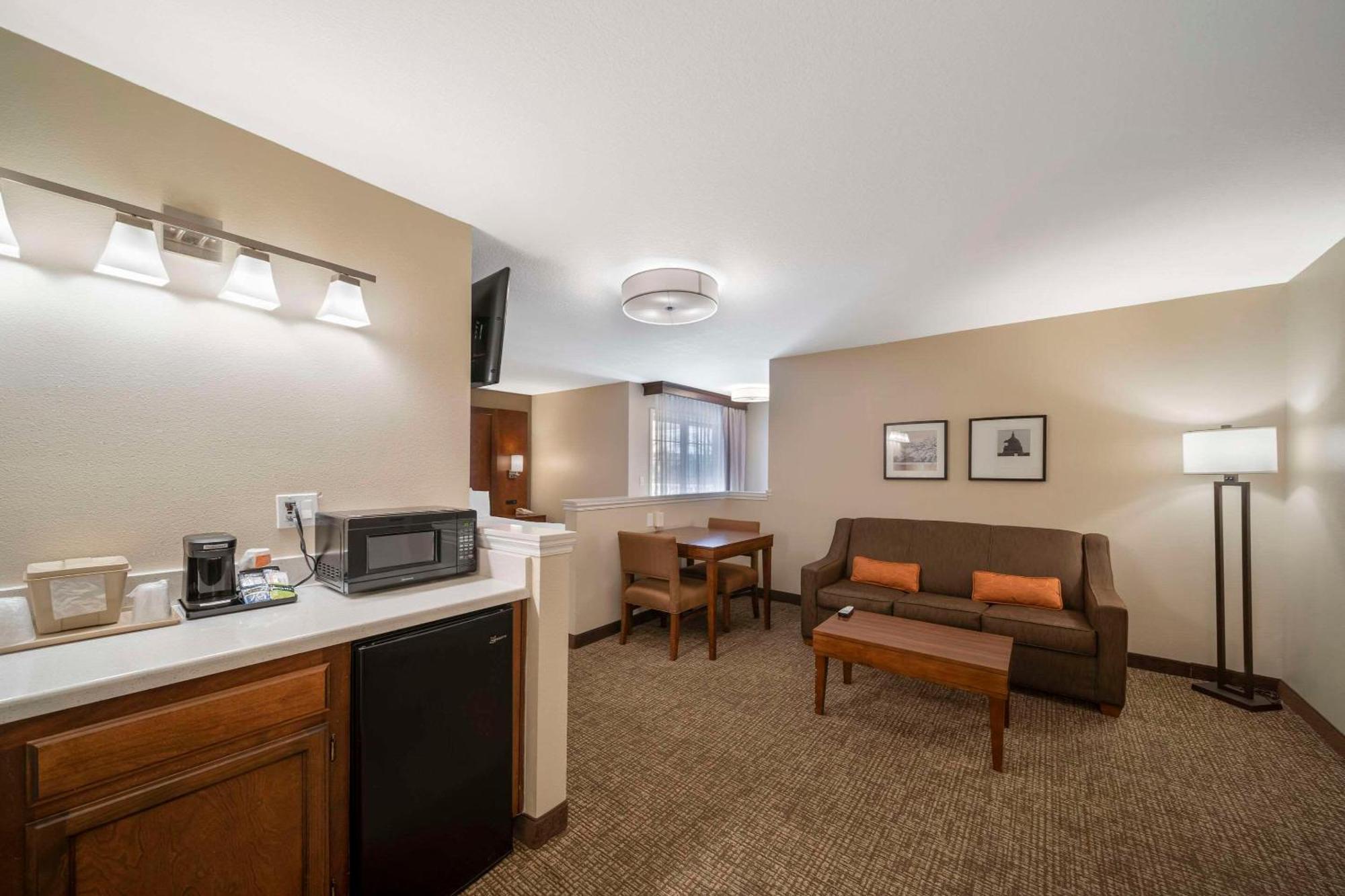 Comfort Suites Red Bluff Near I-5 Esterno foto