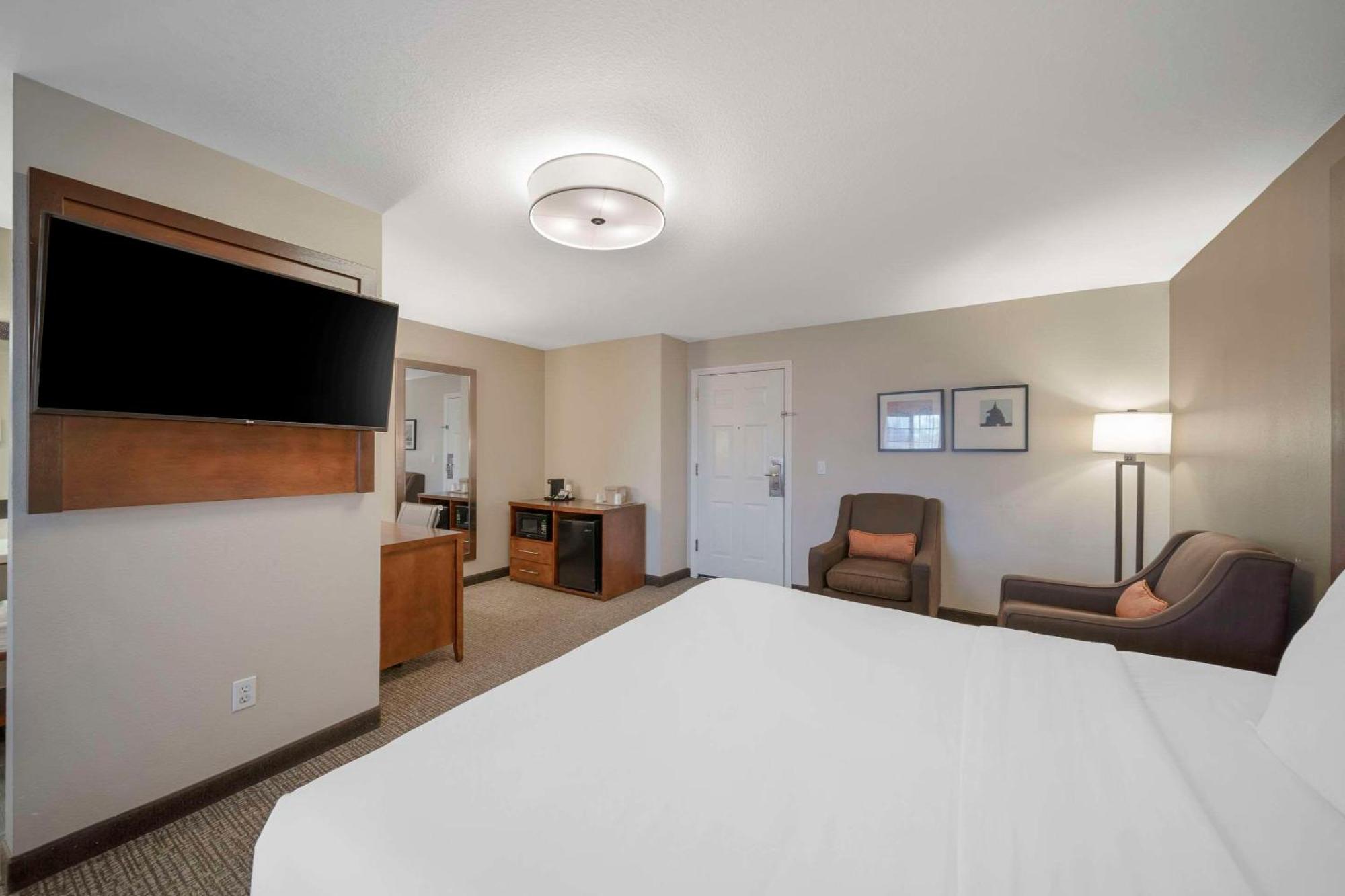 Comfort Suites Red Bluff Near I-5 Esterno foto